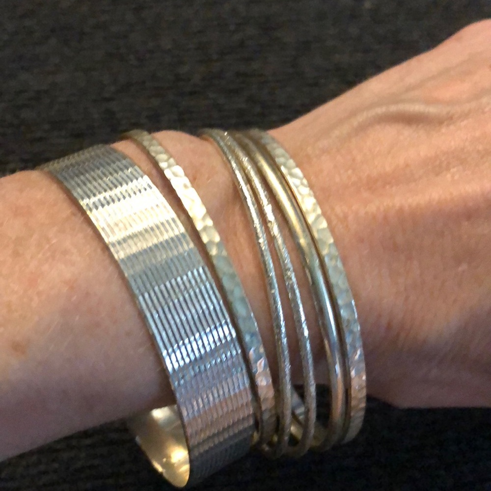 Set of 6 silvertone bracelets